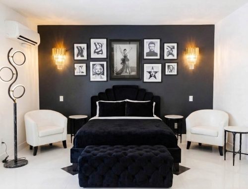 Room-Silver screen